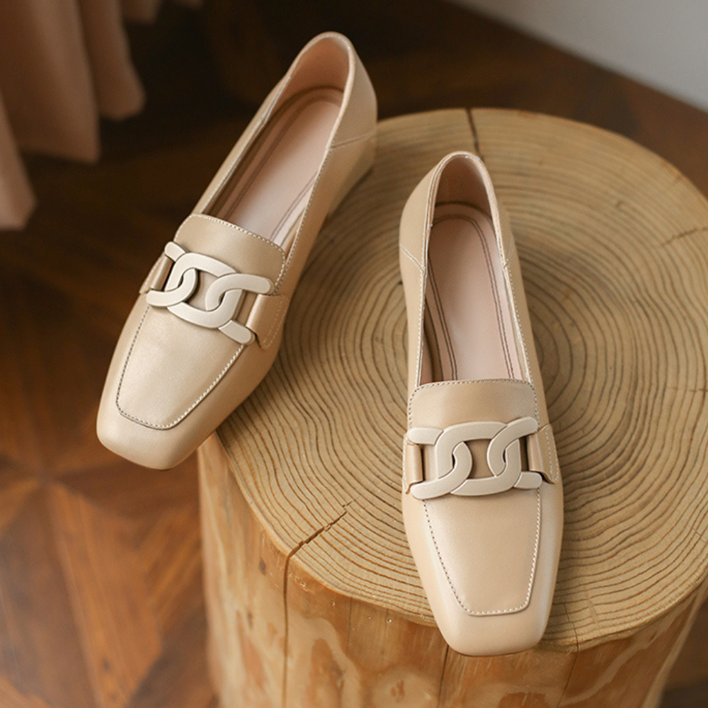Velma | Damen Leder Loafers - Elegante Schnalle, Slip-On Dress Schuhe