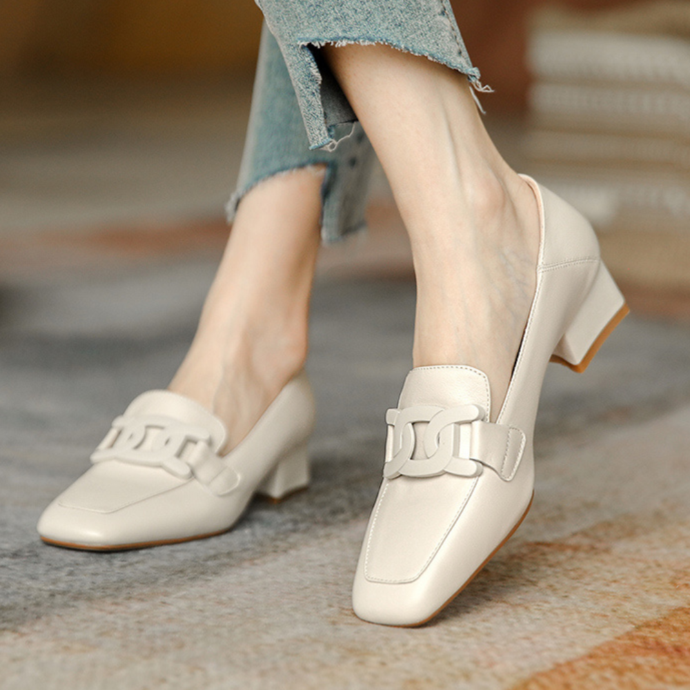 Velma | Damen Leder Loafers - Elegante Schnalle, Slip-On Dress Schuhe