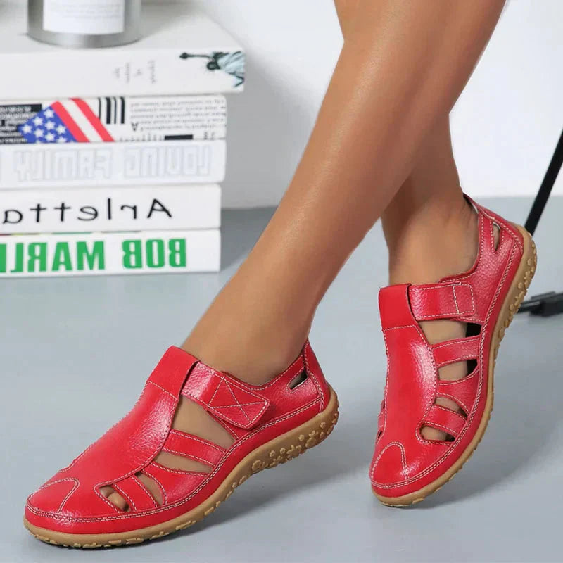 Solevera | Orthopädische Damen-Ledersandalen - rutschfest, geschlossene Zehe, Fußgewölbestütze