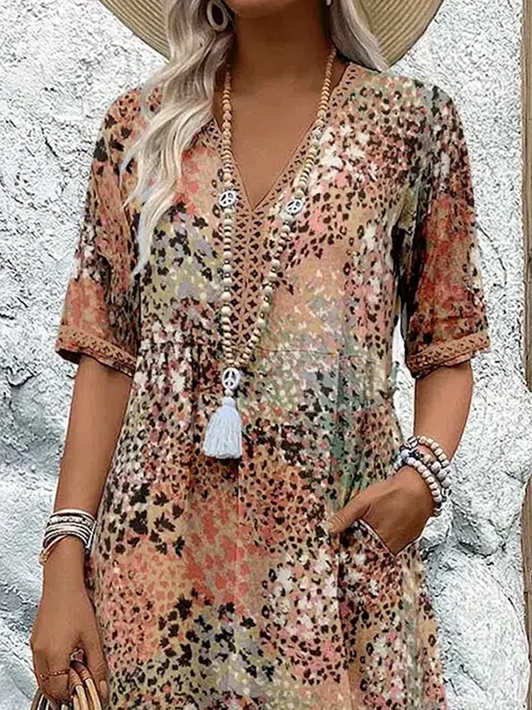 Aluna | Florales Midikleid mit V-Ausschnitt - Lässiges Sommerkleid, kurze Ärmel, leichtes Gewicht