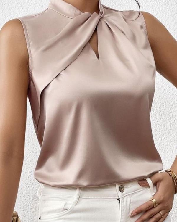 Glenna | Ärmellose Satinbluse für Damen - gedrehter Ausschnitt, elegantes Top aus luxuriösem Satin