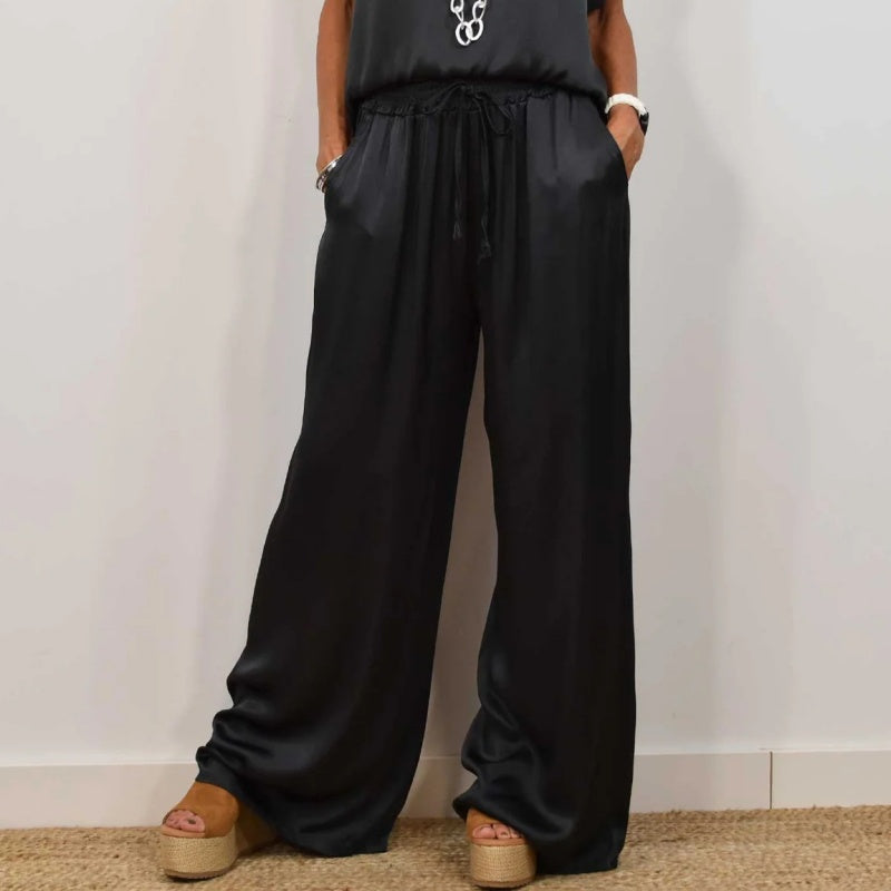 Kessia | Zweiteiliges Set aus Satin für Damen - Kurzärmeliges Oberteil und Hose mit weitem Bein